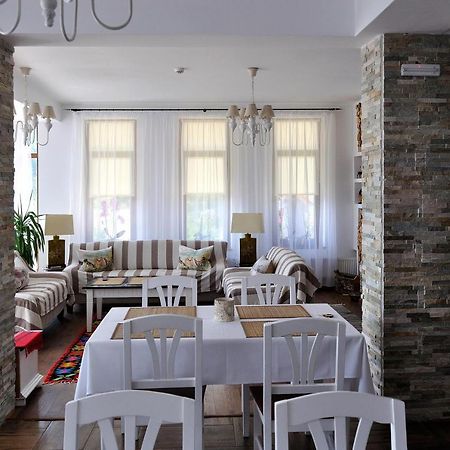 Pensiunea Doina Bucovinei Hotell Mînăstirea Humorului Exteriör bild