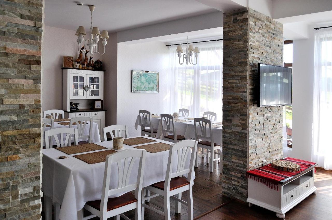 Pensiunea Doina Bucovinei Hotell Mînăstirea Humorului Exteriör bild