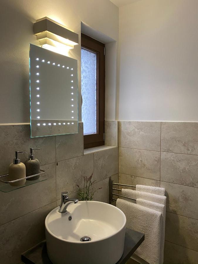 Pensiunea Doina Bucovinei Hotell Mînăstirea Humorului Exteriör bild